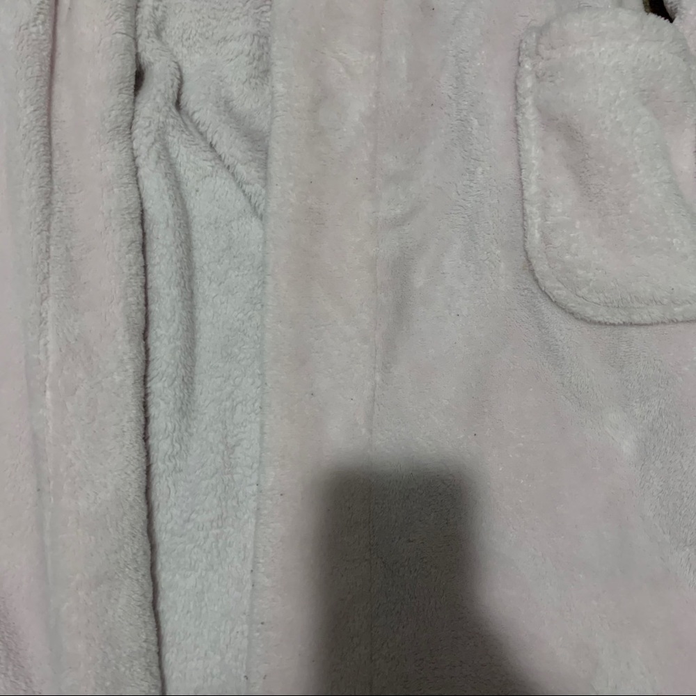 Women's Pink Fleece Robe - Picture 4 of 12